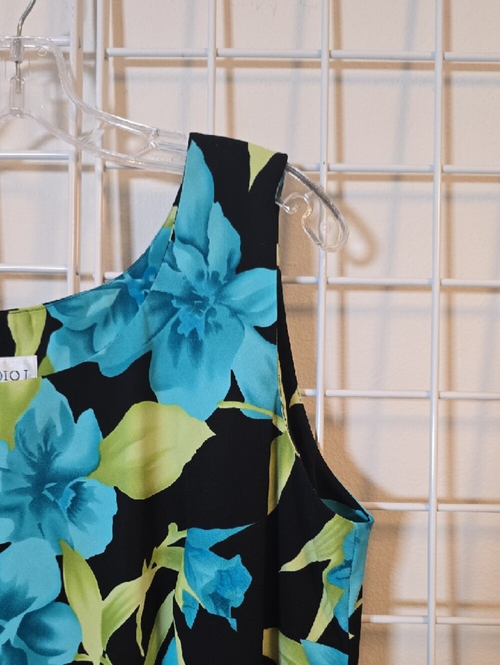 Studio I Black Midi Dress with Blue & Lime Tropical Floral Print Size 18W - Picture 4 of 11